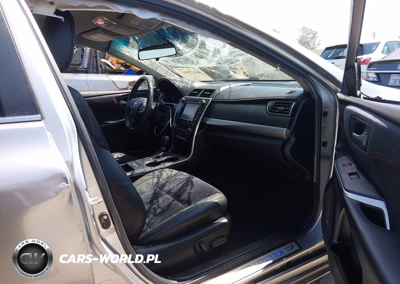 2015 Toyota Camry Xse VIN:4T1BF1FK5FU008324 - 5