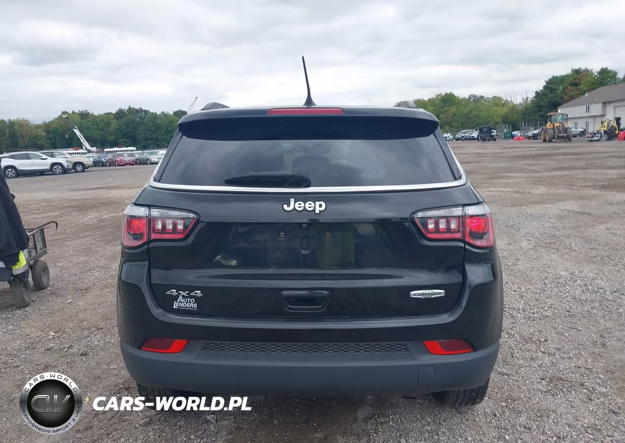 2020 Jeep Compass Latitude 4X4 VIN:3C4NJDBB3LT204632 - 17