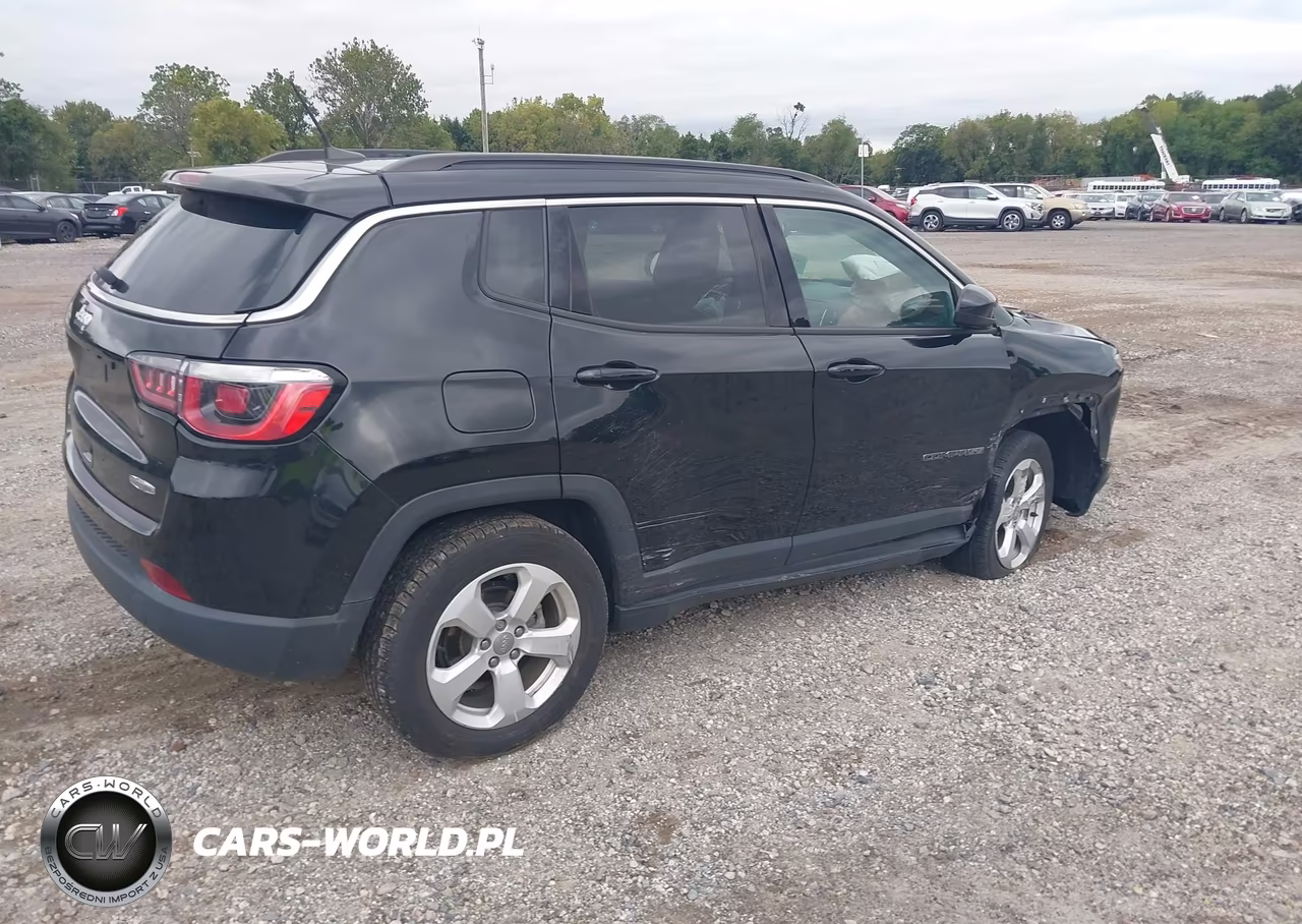 2020 Jeep Compass Latitude 4X4 VIN:3C4NJDBB3LT204632 - 4