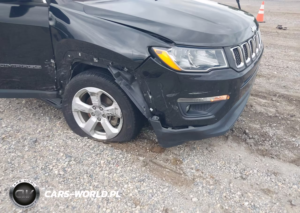 2020 Jeep Compass Latitude 4X4 VIN:3C4NJDBB3LT204632 - 6