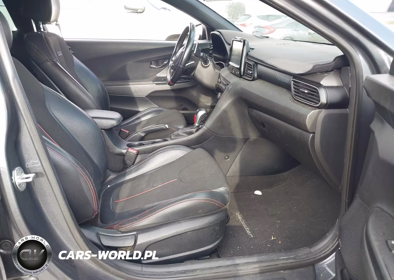 2019 Hyundai Veloster 2.0 Premium VIN:KMHTG6AFXKU003347 - 5