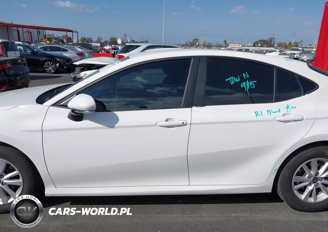 2025 Toyota Camry Le VIN:4T1DAACK5SU097818 - 15