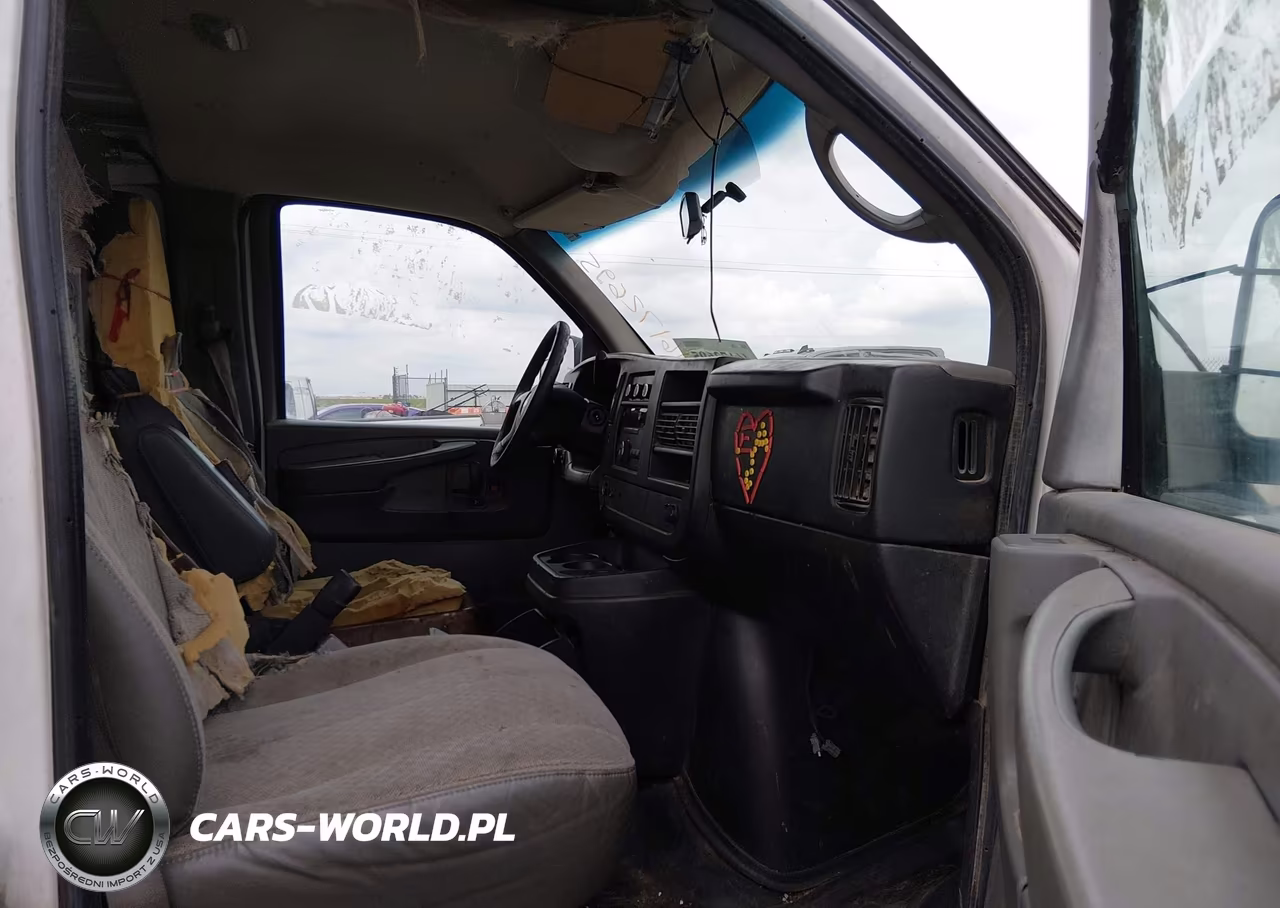 2012 Chevrolet Express 2500 Work Van VIN:1GCWGFBAXC1112706 - 5