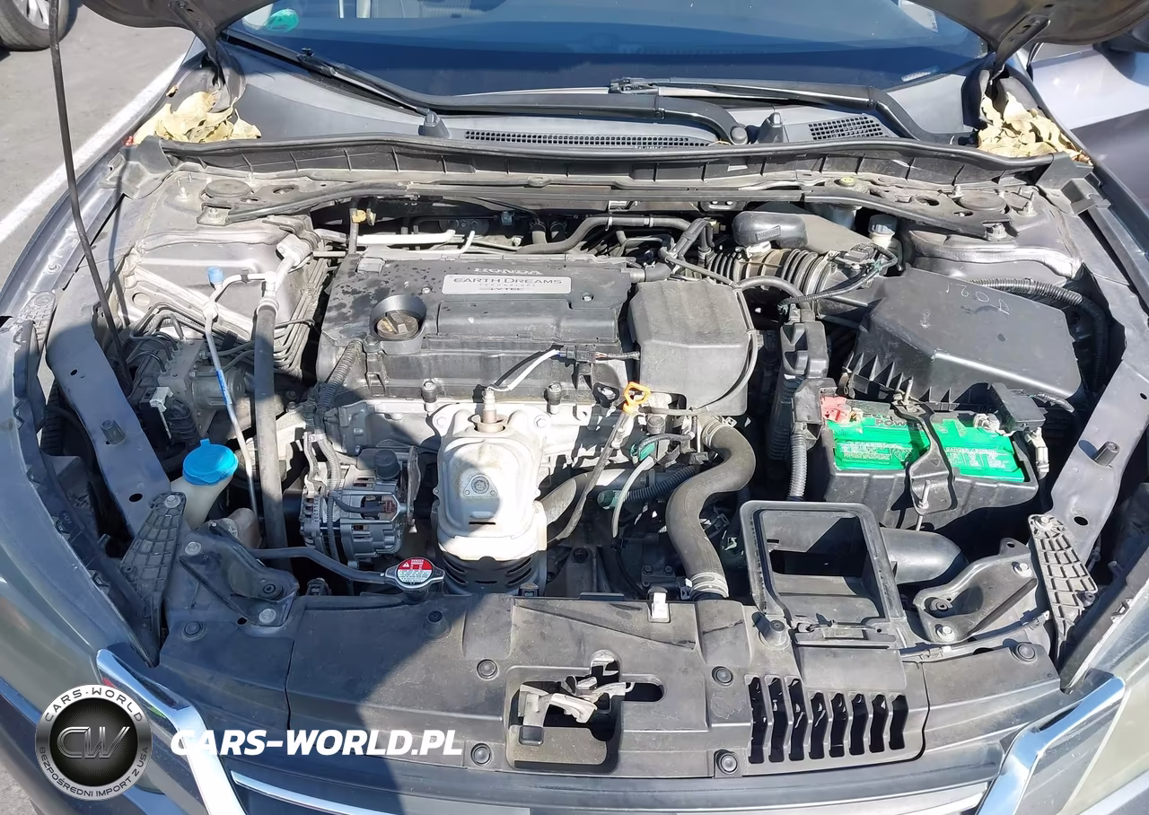 2015 Honda Accord Sport VIN:1HGCR2E57FA217116 - 10