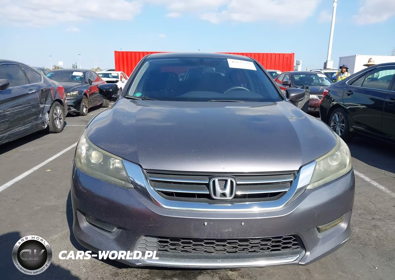 2015 Honda Accord Sport VIN:1HGCR2E57FA217116 - 12