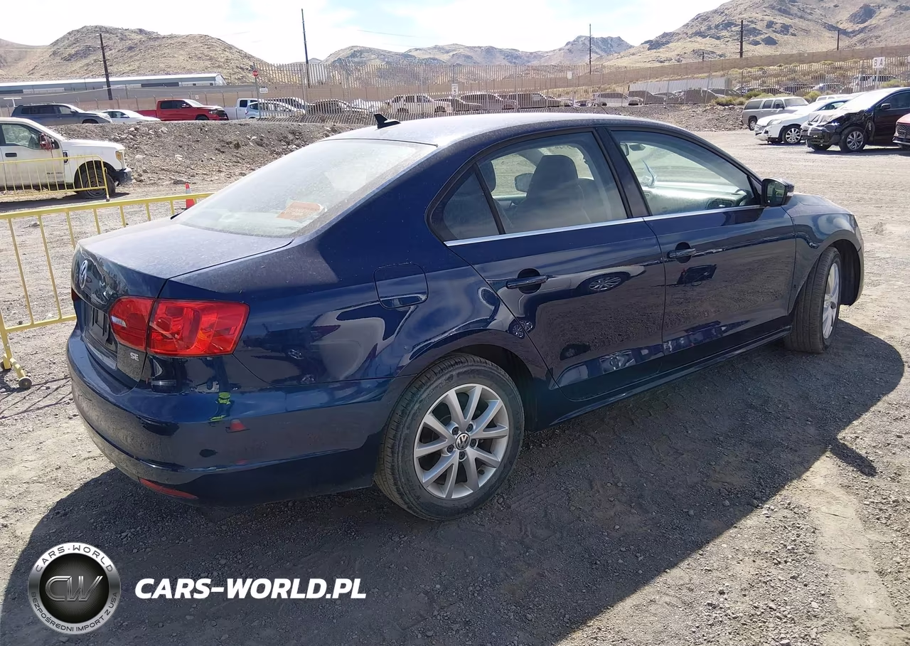 2014 Volkswagen Jetta 1.8T Se VIN:3VWD17AJXEM321849 - 4