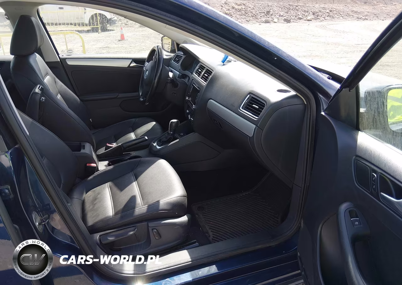 2014 Volkswagen Jetta 1.8T Se VIN:3VWD17AJXEM321849 - 5