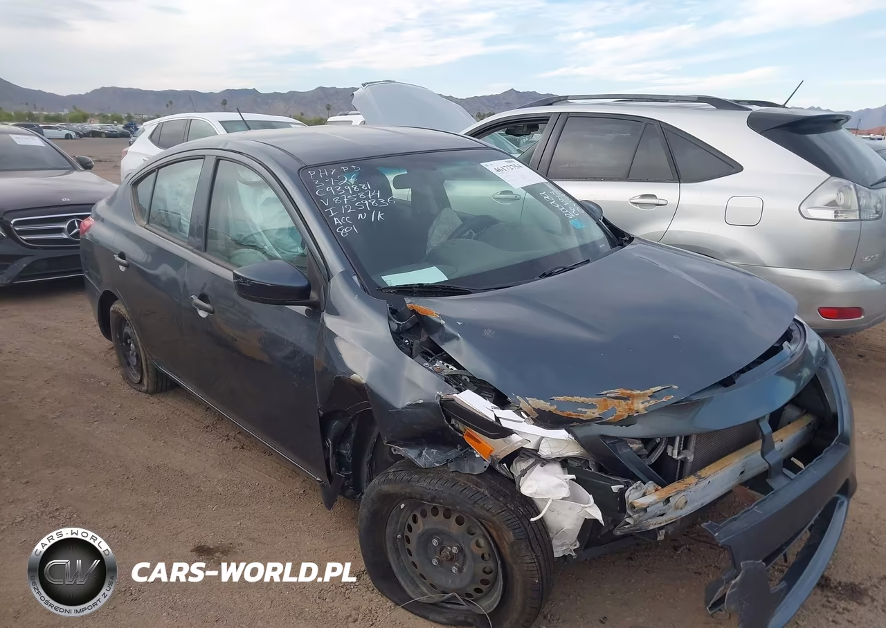 2016 Nissan Versa 1.6 S