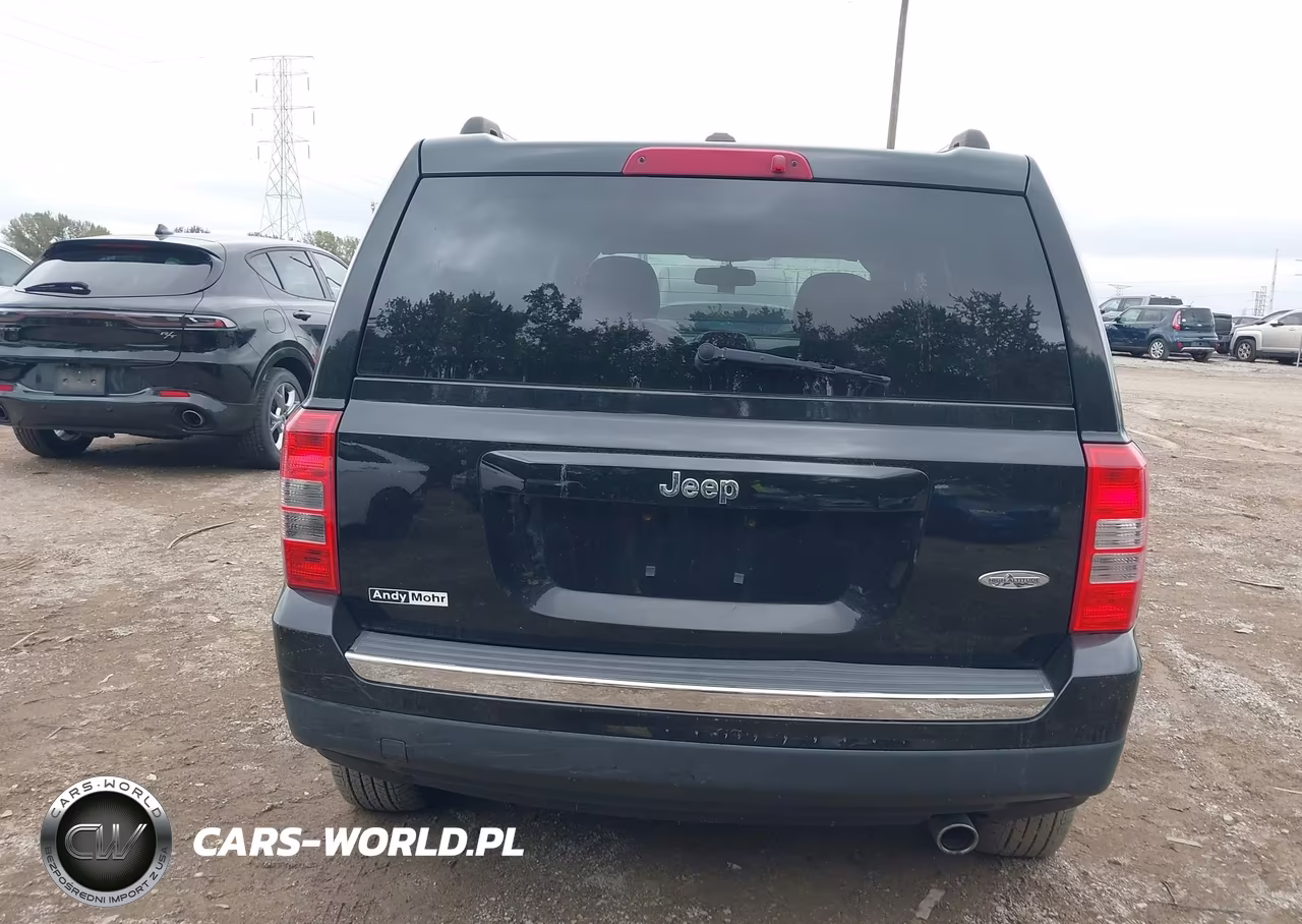 2016 Jeep Patriot High Altitude Edition VIN:1C4NJPFAXGD749337 - 16