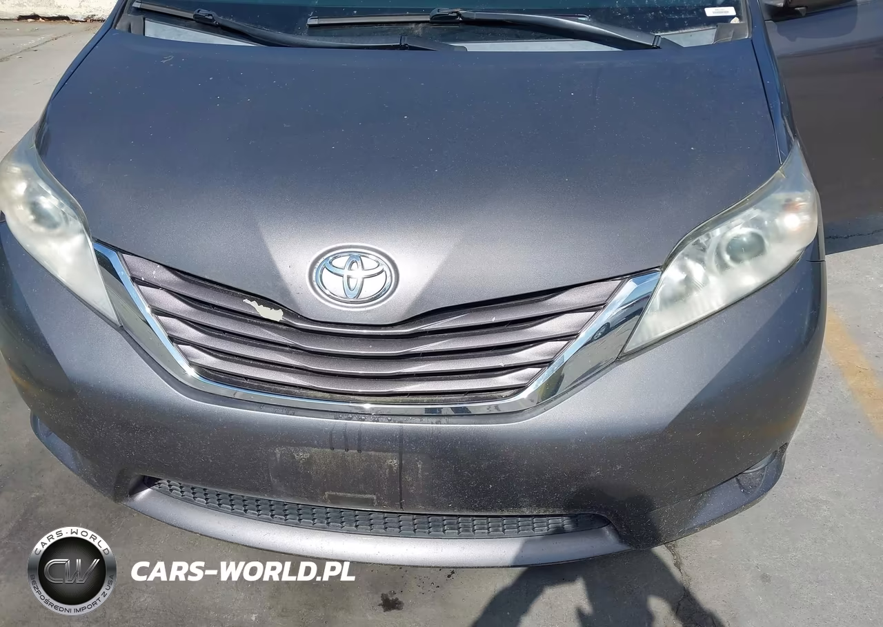 2015 Toyota Sienna Le 8 Passenger VIN:5TDKK3DC5FS641238 - 6