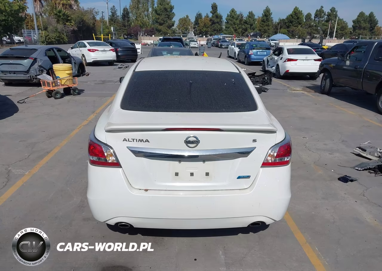 2014 Nissan Altima 2.5 S VIN:1N4AL3AP3EN246923 - 17
