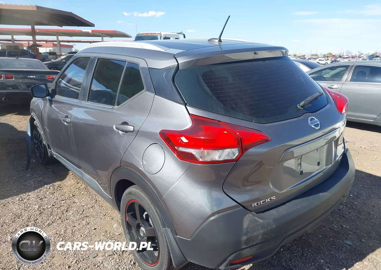 2018 Nissan Kicks Sv VIN:3N1CP5CU2JL515951 - 3