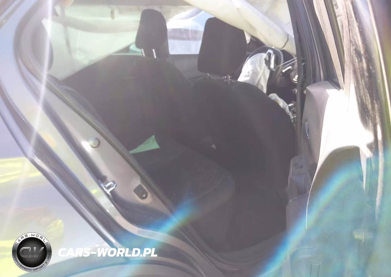 2018 Nissan Kicks Sv VIN:3N1CP5CU2JL515951 - 8
