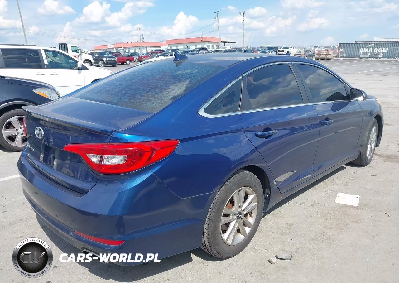 2016 Hyundai Sonata Se VIN:5NPE24AF3GH319898 - 4