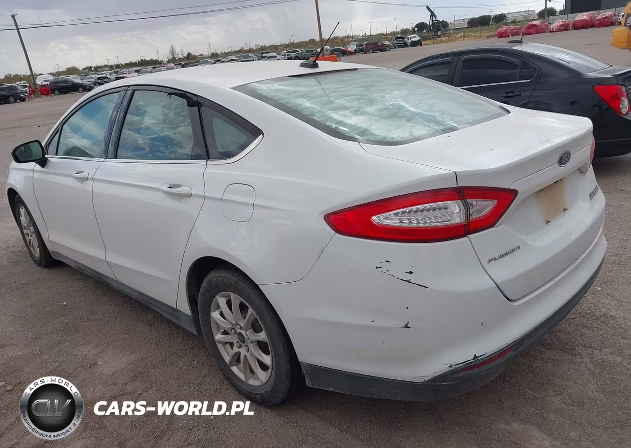 2015 Ford Fusion S VIN:1FA6P0G76F5125577 - 3