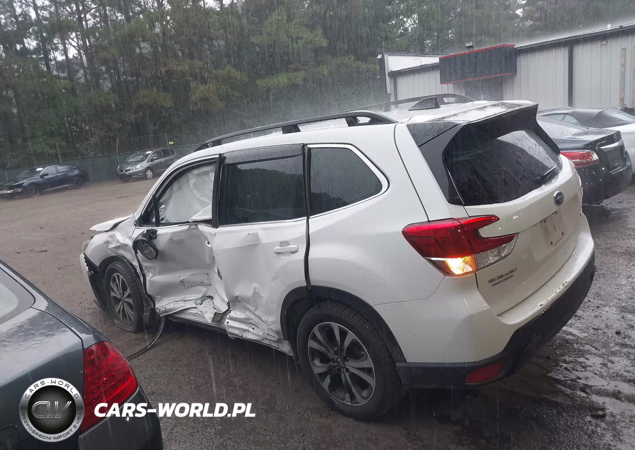 2024 Subaru Forester Limited VIN:JF2SKALC4RH413473 - 15