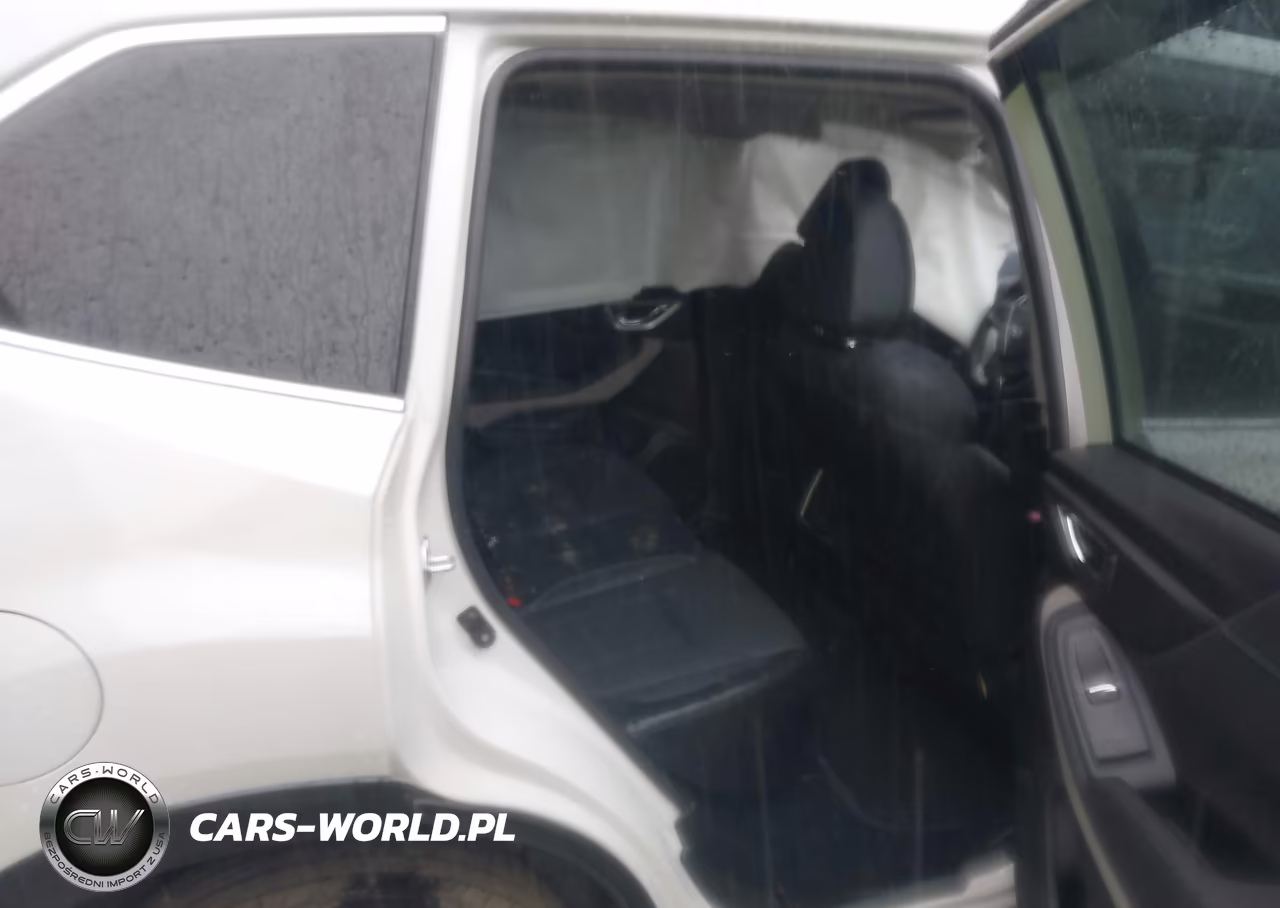2024 Subaru Forester Limited VIN:JF2SKALC4RH413473 - 8
