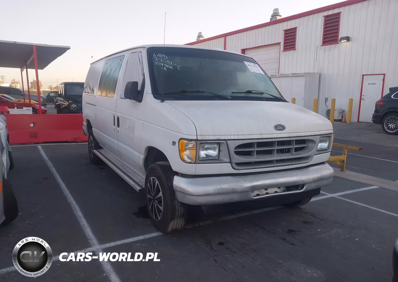 2002 Ford E-250 Commercial-Recreational – zdjęcie 1 z 18
