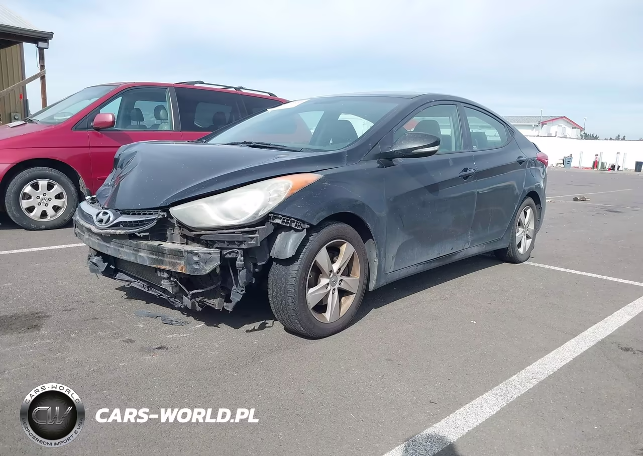 HYUNDAI ELANTRA GL VIN:KMHDH4AE5CU260219 - 2
