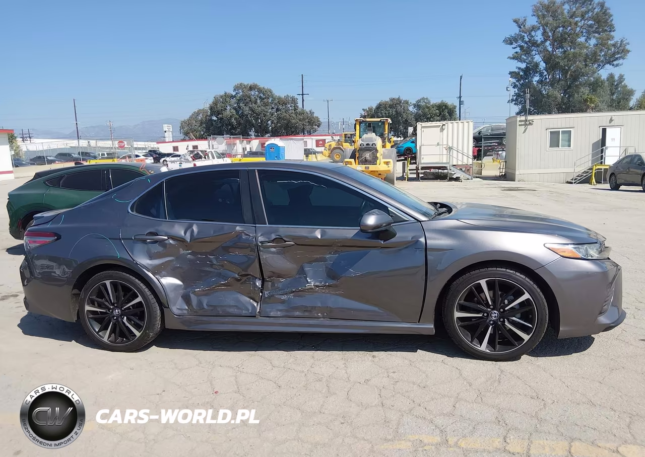 2018 Toyota Camry Se VIN:4T1B11HK8JU094992 - 13