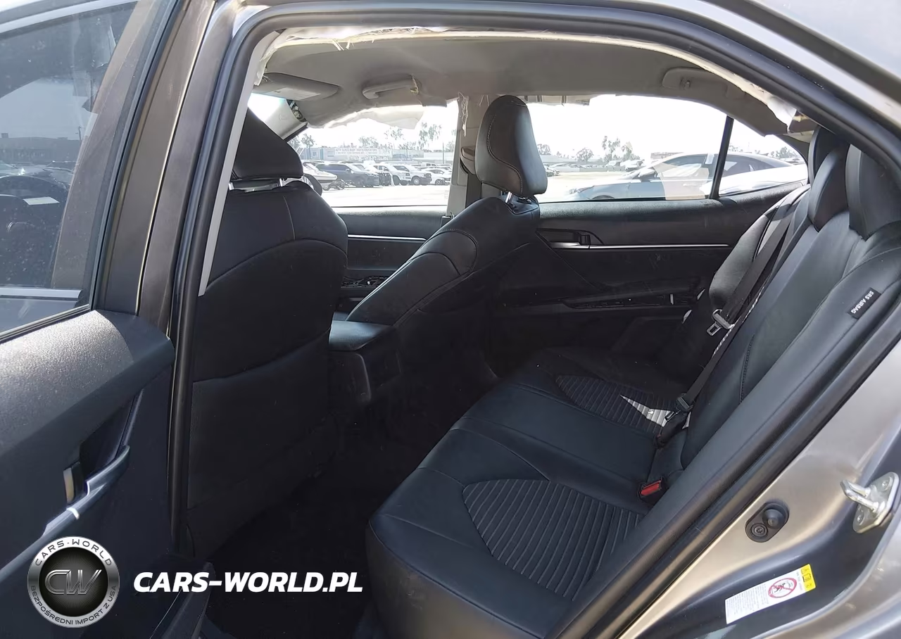 2018 Toyota Camry Se VIN:4T1B11HK8JU094992 - 8