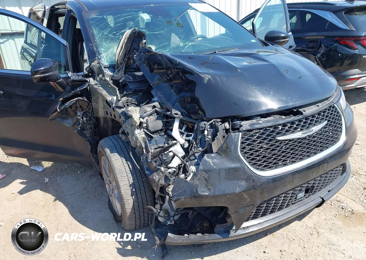 2025 Chrysler Pacifica Select VIN:2C4RC1BG9SR506451 - 17