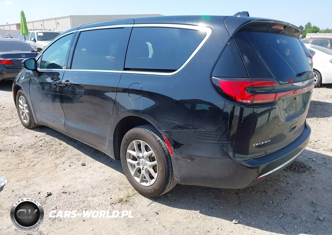 2025 Chrysler Pacifica Select VIN:2C4RC1BG9SR506451 - 3