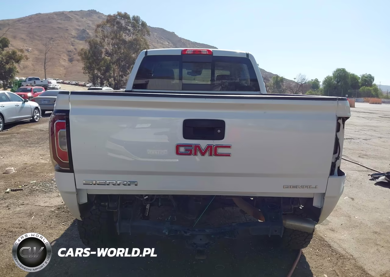 2018 GMC Sierra 1500 Denali VIN:3GTU2PEJ1JG140769 - 17