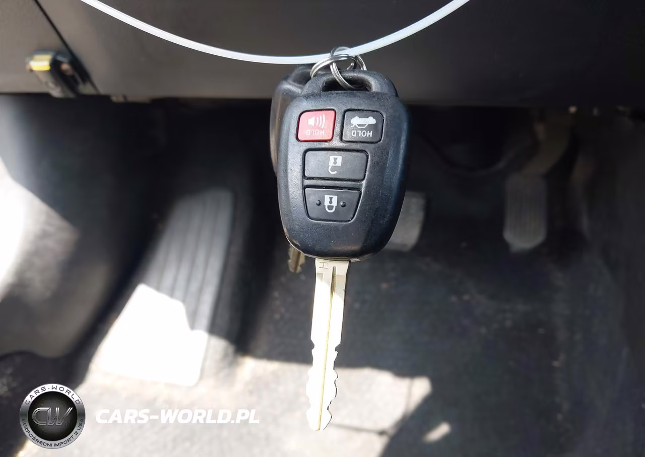 2015 Toyota Corolla Le Eco Plus VIN:5YFBPRHEXFP289797 - 11