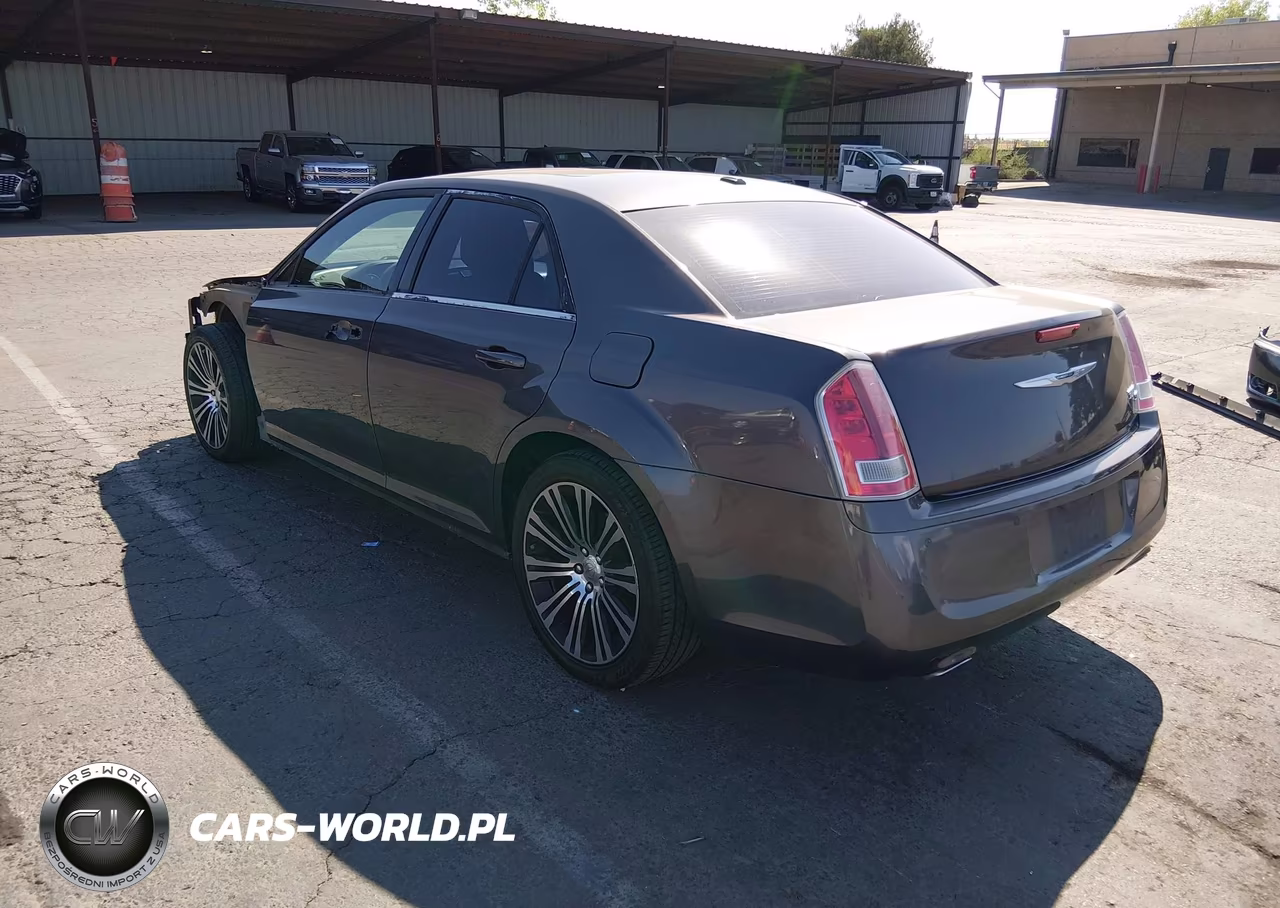 2014 Chrysler 300 300S VIN:2C3CCABTXEH121563 - 3
