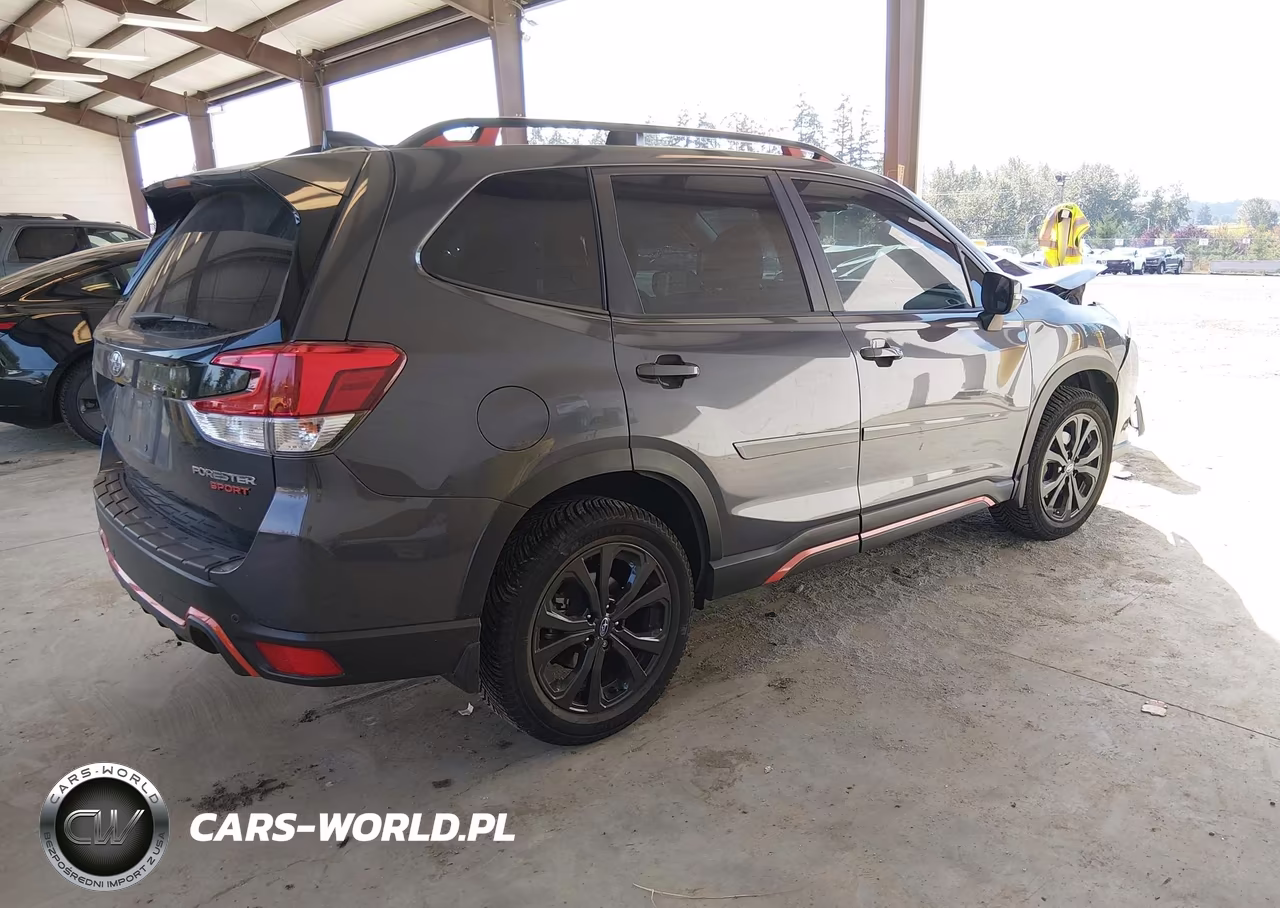 2022 Subaru Forester Sport VIN:JF2SKAJC7NH507232 - 4