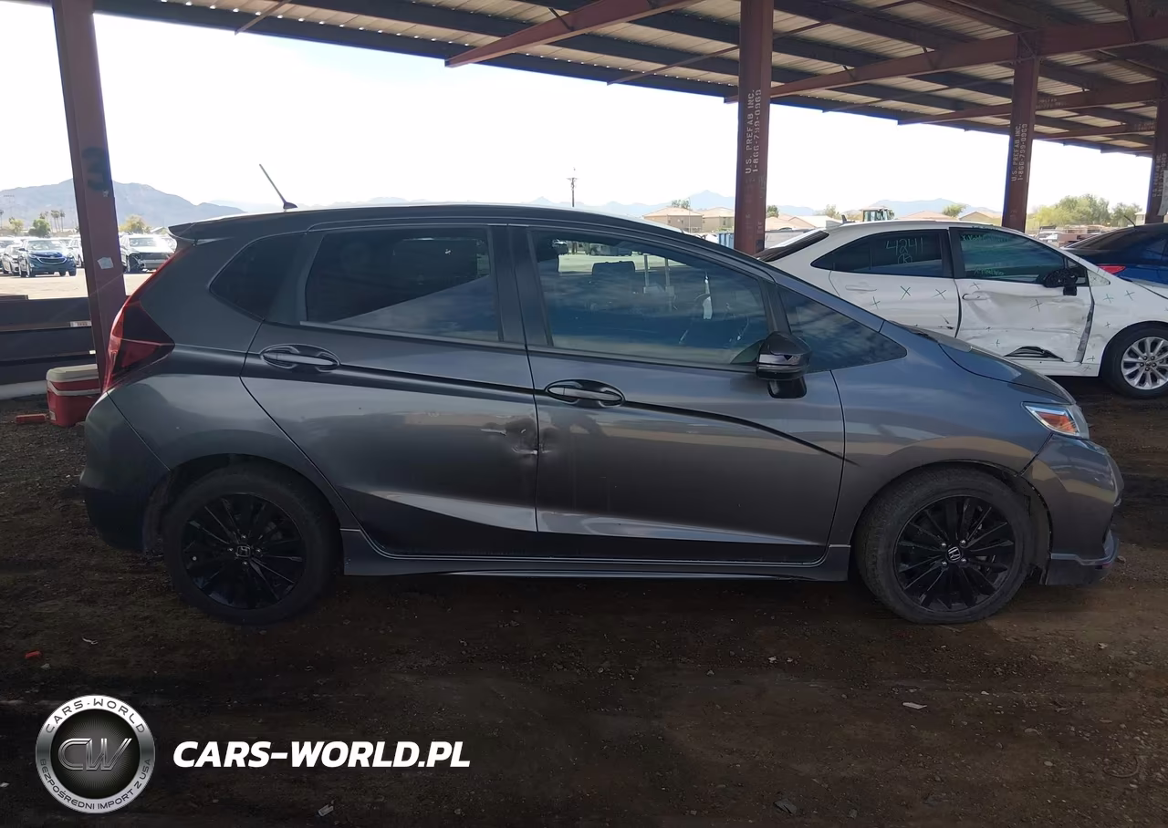 2018 Honda Fit Sport VIN:3HGGK5H69JM729760 - 13