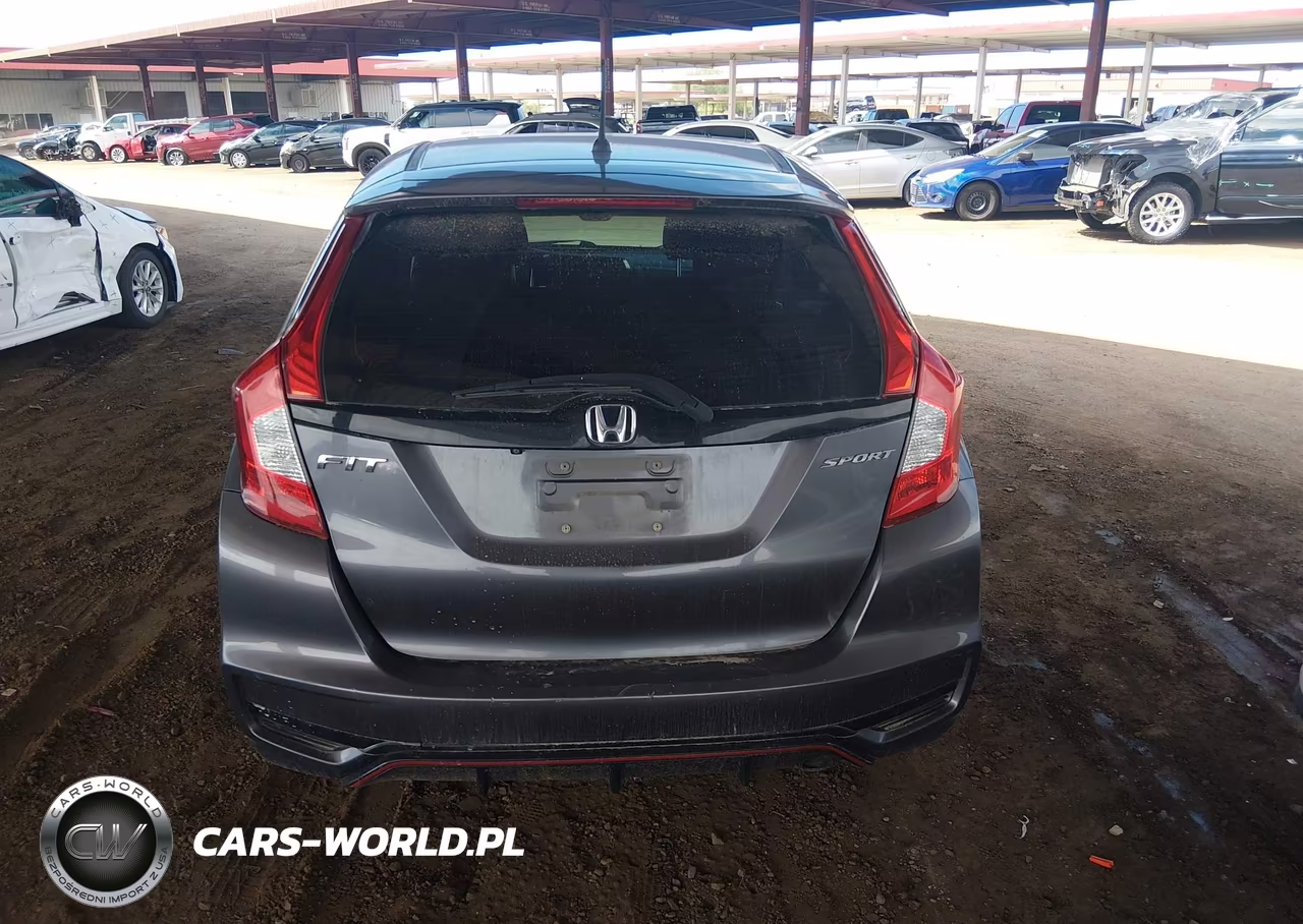 2018 Honda Fit Sport VIN:3HGGK5H69JM729760 - 16