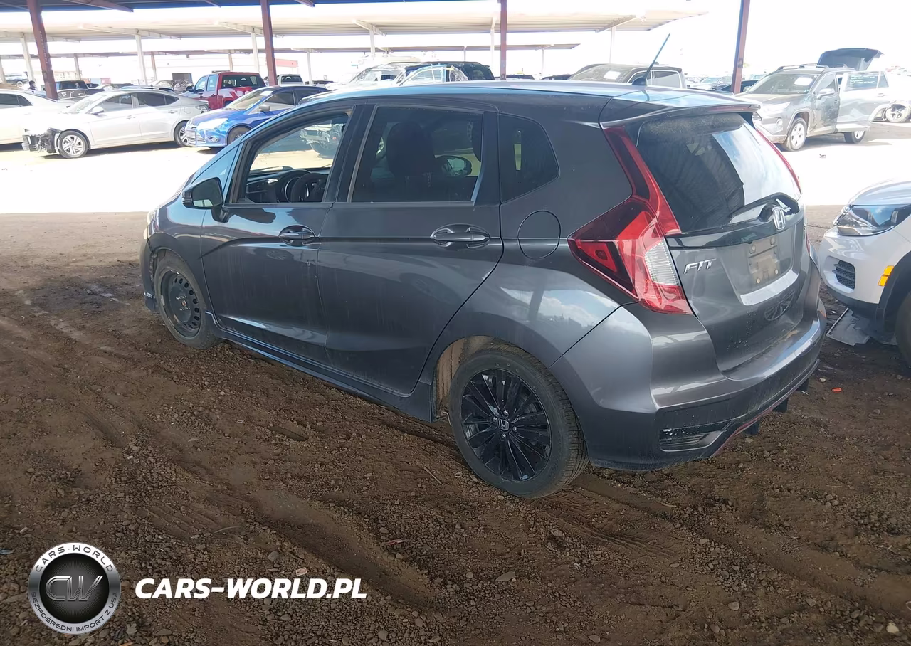 2018 Honda Fit Sport VIN:3HGGK5H69JM729760 - 3