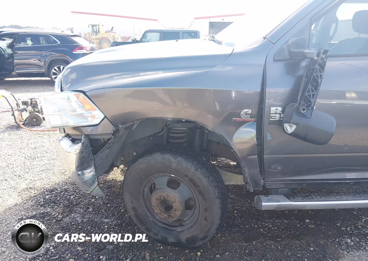 2015 Ram 3500 Tradesman VIN:3C63RRGL3FG556225 - 14