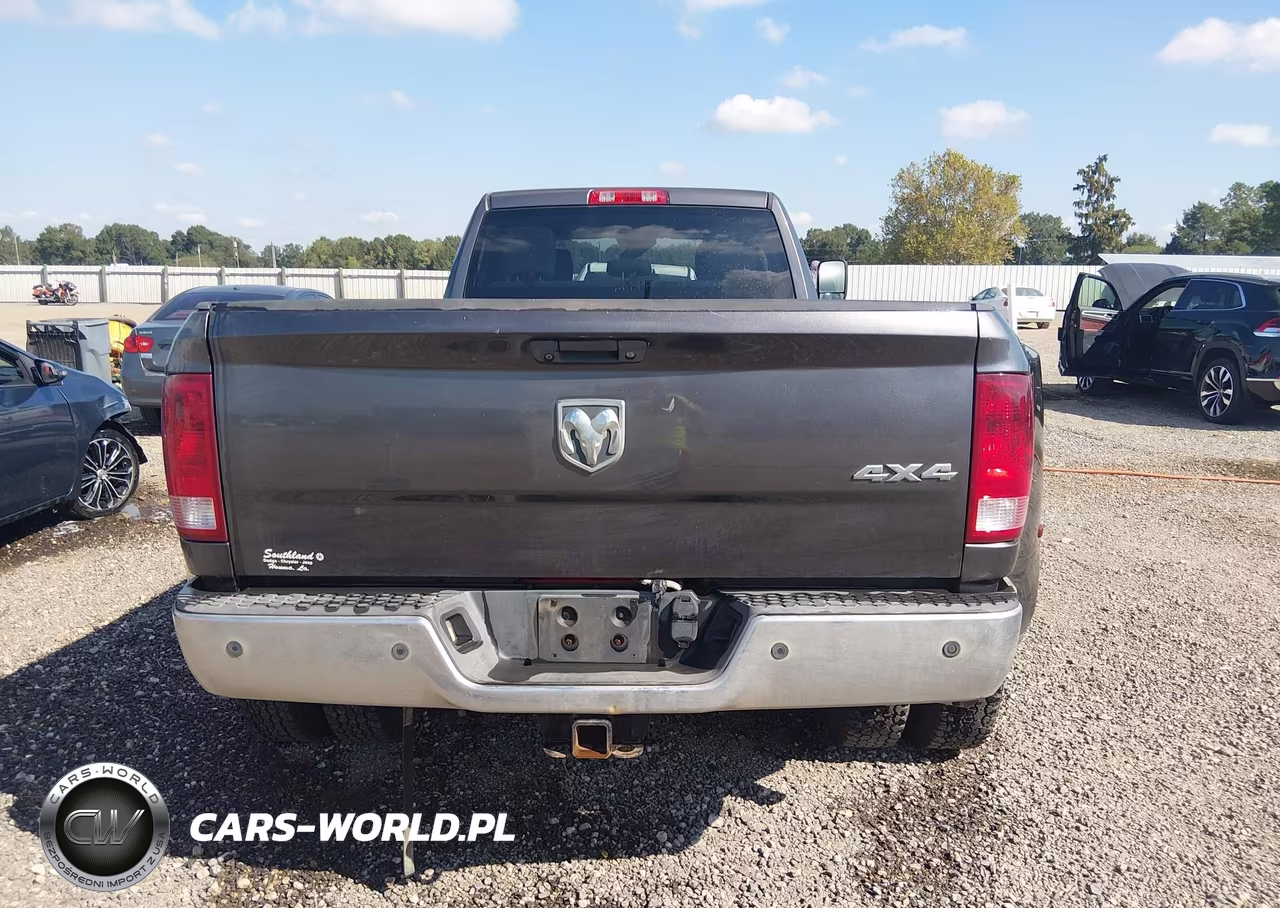2015 Ram 3500 Tradesman VIN:3C63RRGL3FG556225 - 18