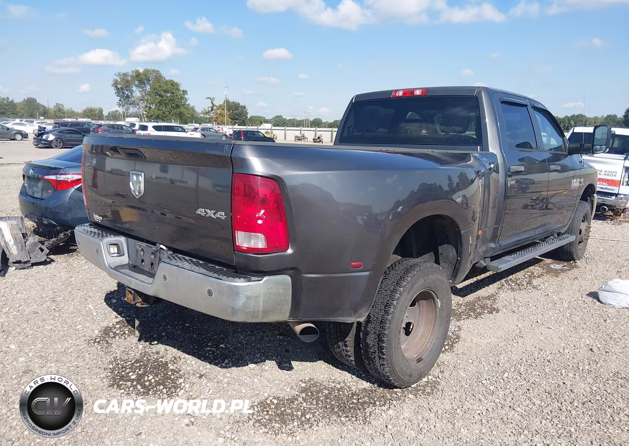 2015 Ram 3500 Tradesman VIN:3C63RRGL3FG556225 - 4