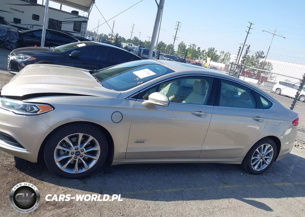 2018 Ford Fusion Energi Se Luxury VIN:3FA6P0PU3JR111390 - 14