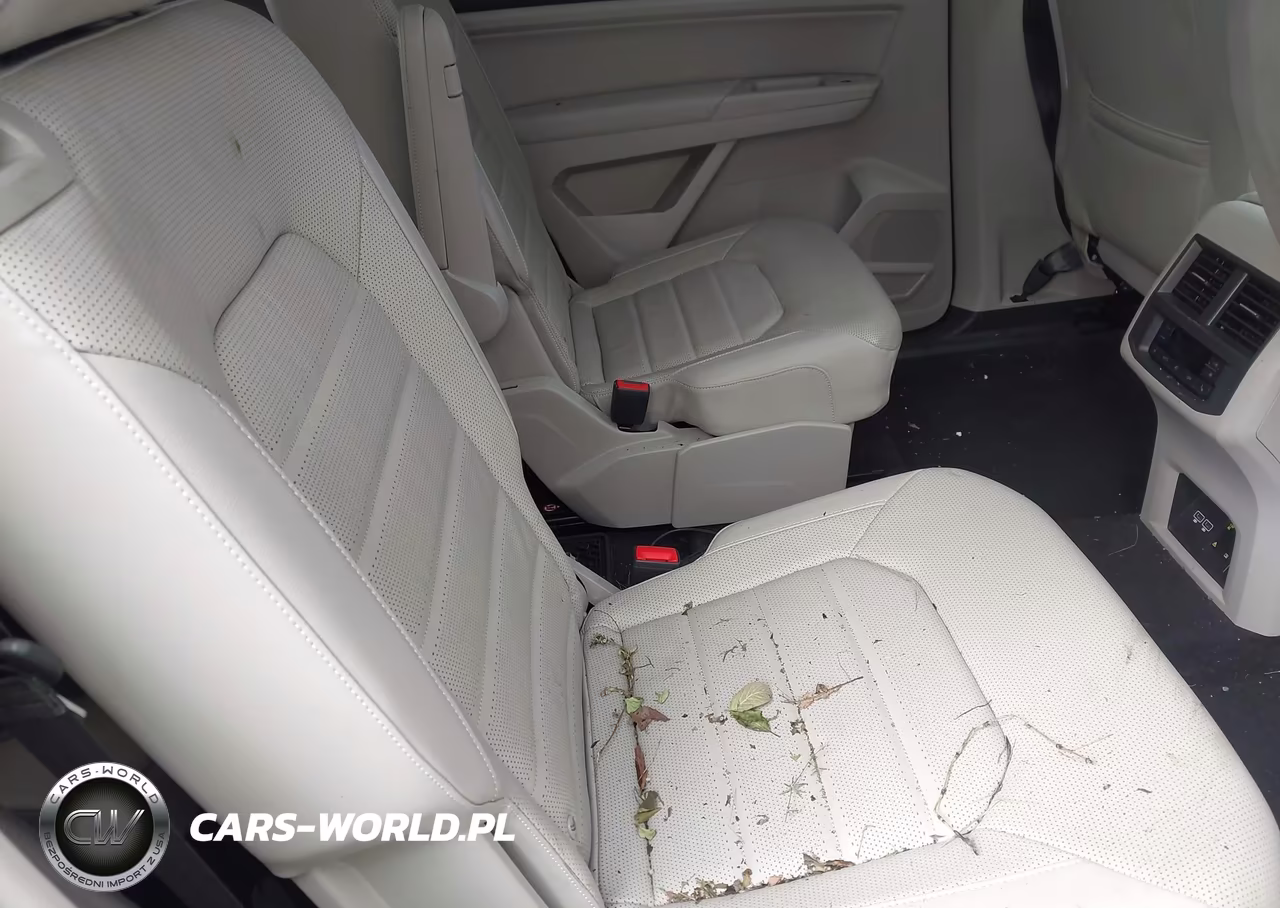2021 Volkswagen Atlas 3.6L V6 Sel Premium VIN:1V2TR2CAXMC517828 - 8