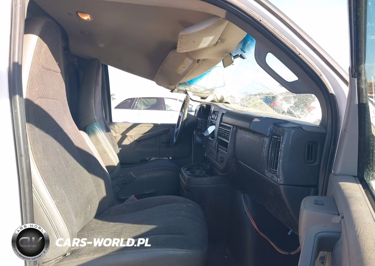 2018 GMC Savana 2500 Work Van VIN:1GTW7AFG3J1903240 - 5