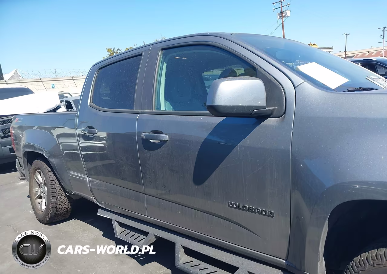 2019 Chevrolet Colorado Z71 VIN:1GCGTDEN3K1311811 - 14