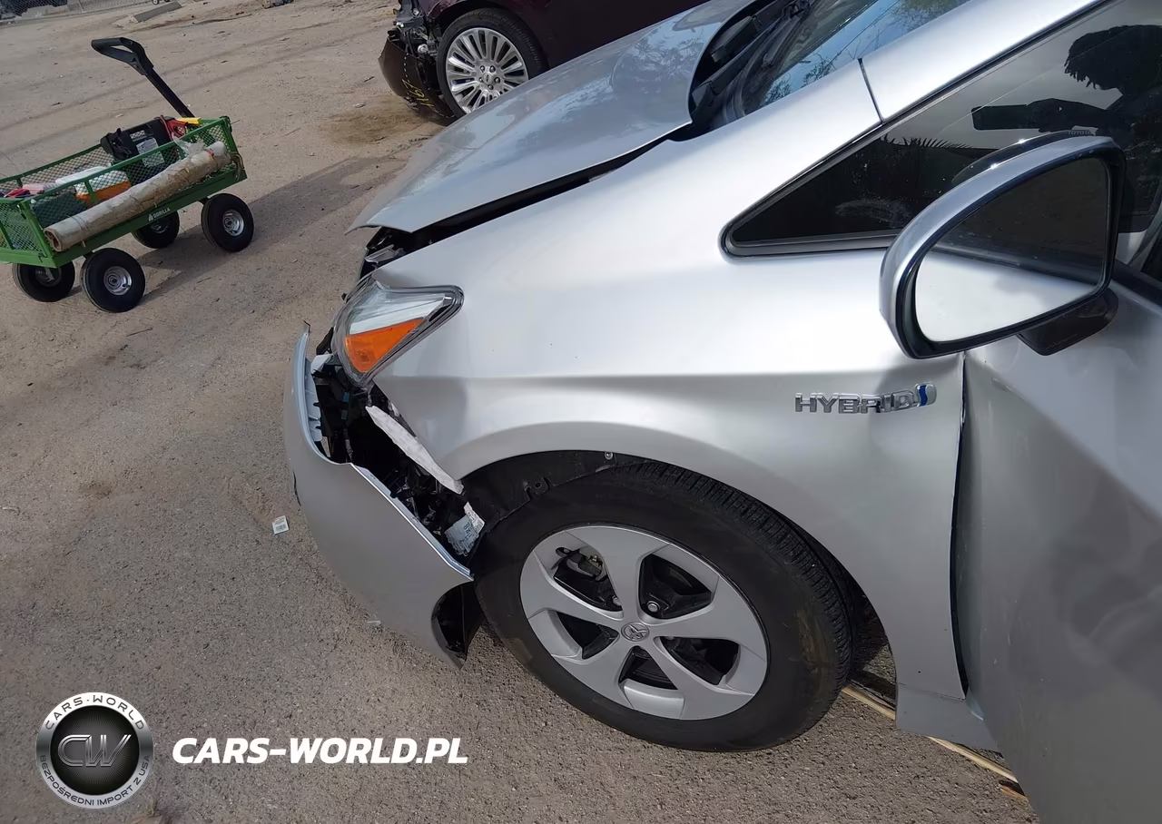 2014 Toyota Prius Two VIN:JTDKN3DU0E0358019 - 6