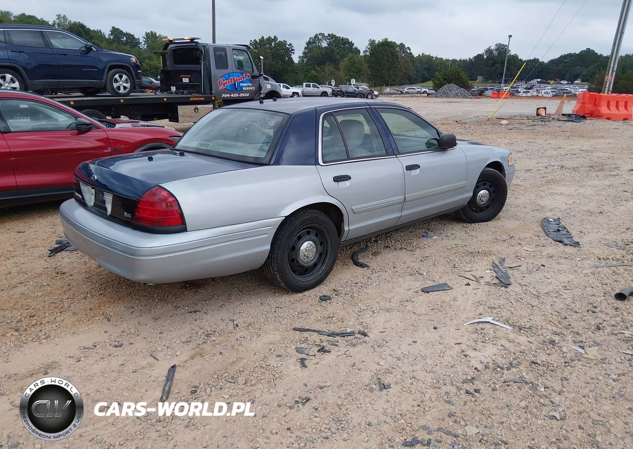 2011 Ford Crown Victoria Police Interceptor VIN:2FABP7BV1BX124150 - 4