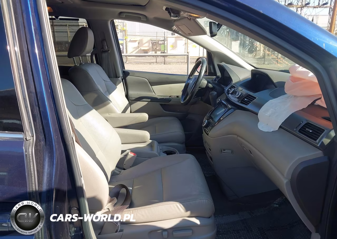 2014 Honda Odyssey Touring-Touring Elite VIN:5FNRL5H99EB001008 - 5