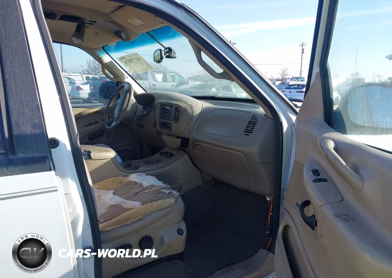 2002 Ford Expedition Eddie Bauer VIN:1FMFU18L12LA87505 - 5