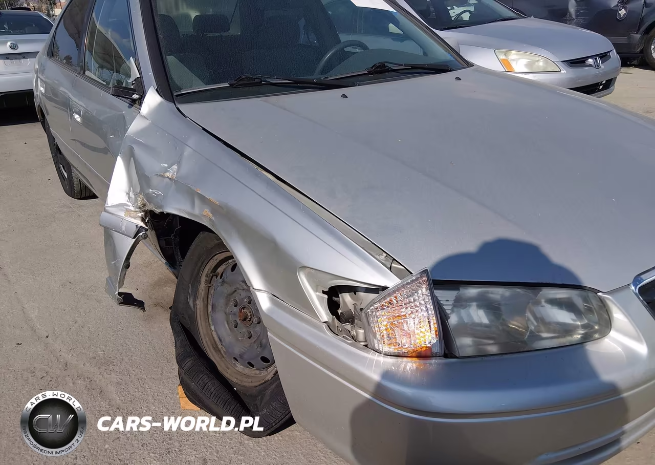 2000 Toyota Camry Le VIN:JT2BG22K0Y0466255 - 13