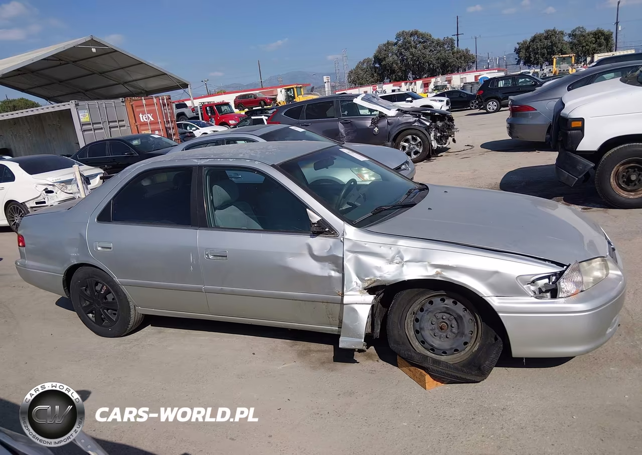 2000 Toyota Camry Le VIN:JT2BG22K0Y0466255 - 16