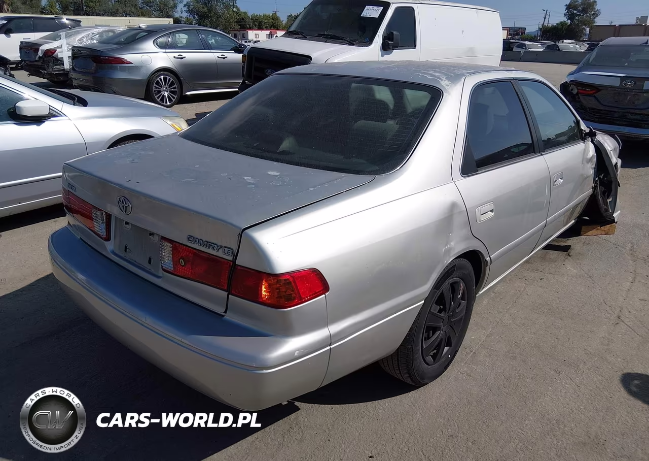 2000 Toyota Camry Le VIN:JT2BG22K0Y0466255 - 4