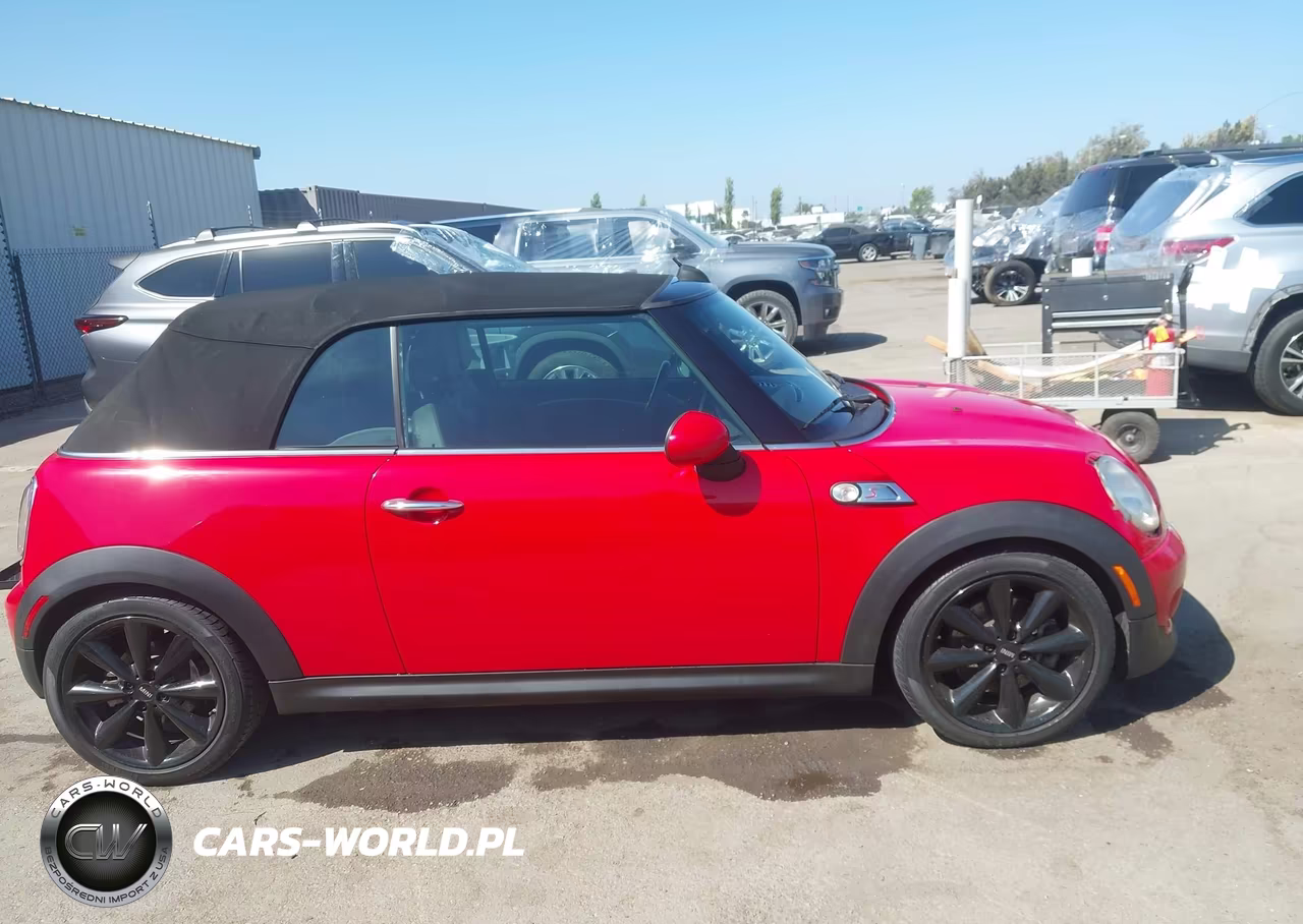 2011 Mini Cooper S VIN:WMWZP3C57BTX82890 - 14