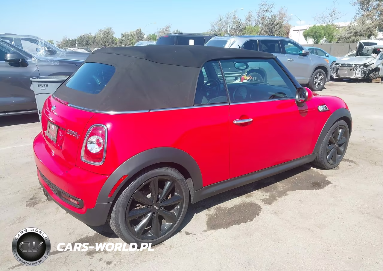 2011 Mini Cooper S VIN:WMWZP3C57BTX82890 - 4